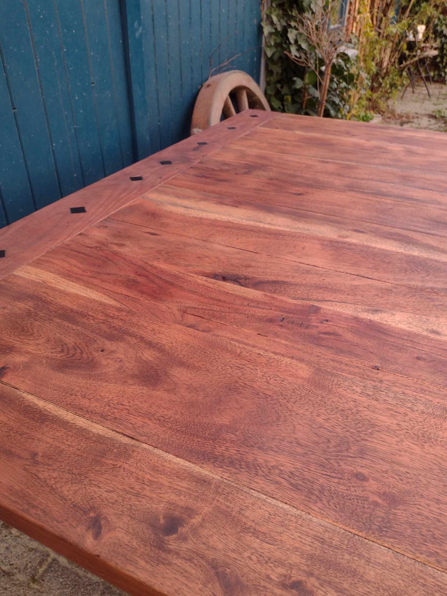 Eettafel vierkant met matrix poot. Direct leverbaar!