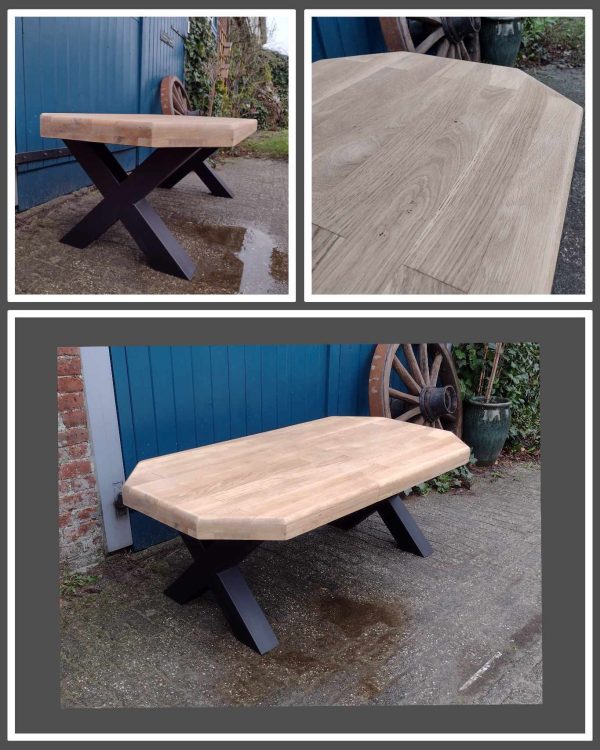 Eiken salontafel met stalen poten. Direct leverbaar