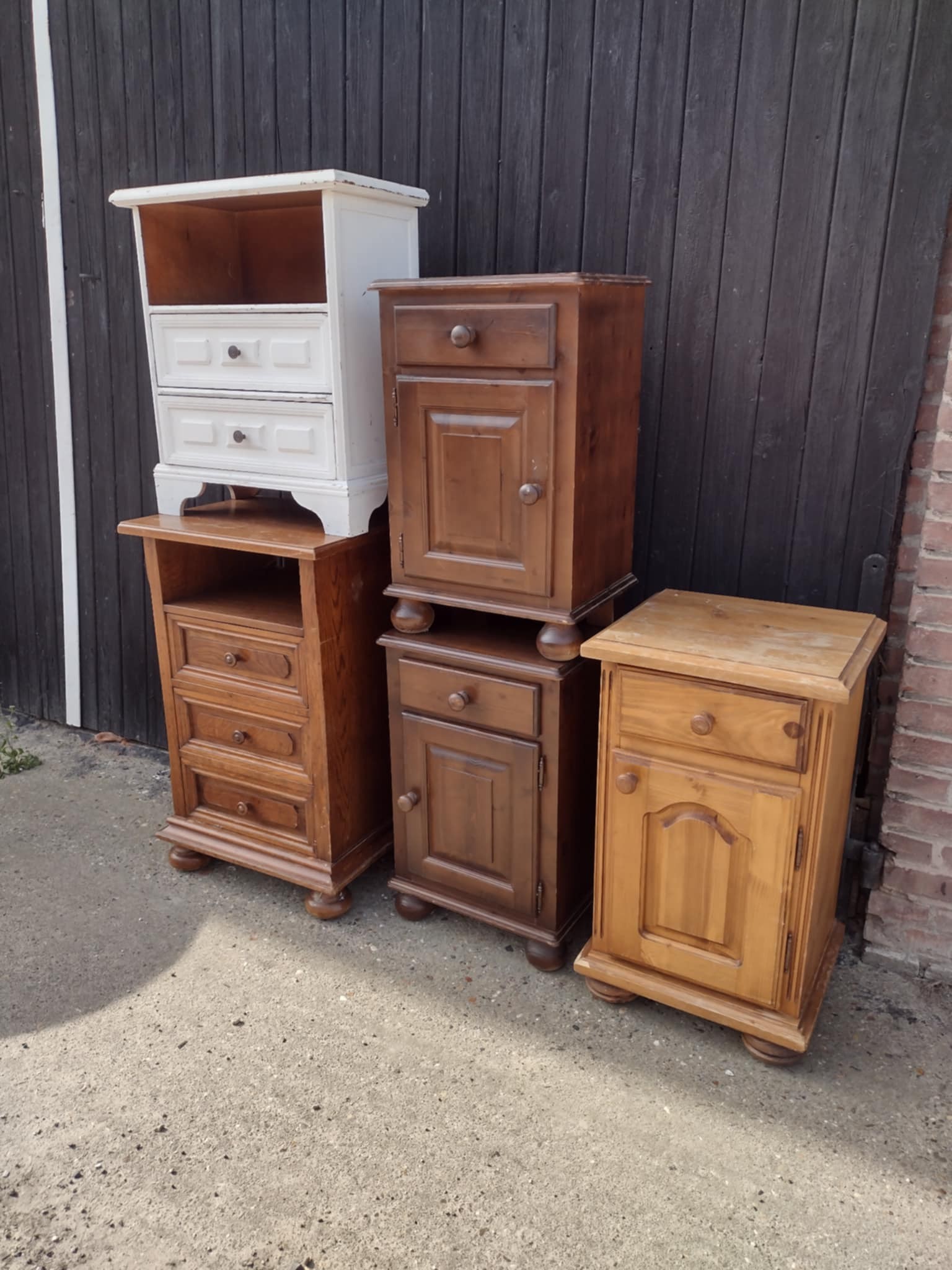 *Nog te restylen* kleine (nacht) kastjes