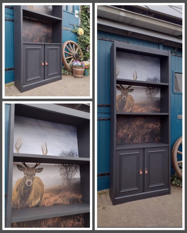 Hoge kast donker antraciet met hert