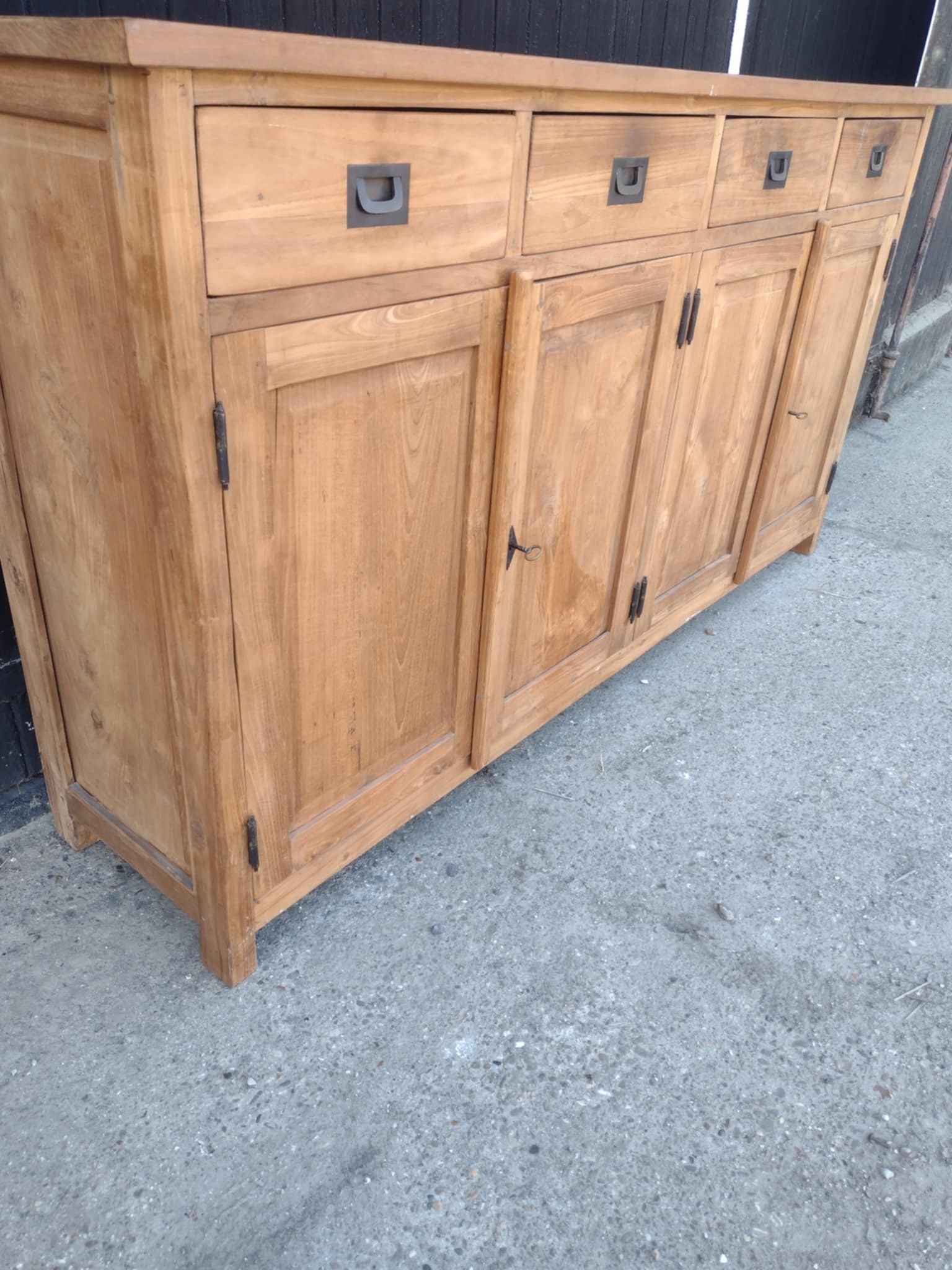 *Nog te restylen* Teakwood dressoir