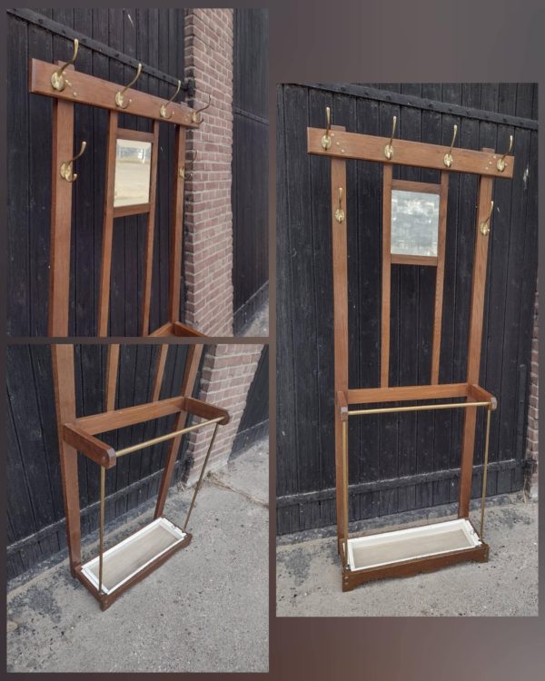 *Nog te restylen* Hoge staande kapstok vintage *Nog te restylen* Hoge staande kapstok vintage