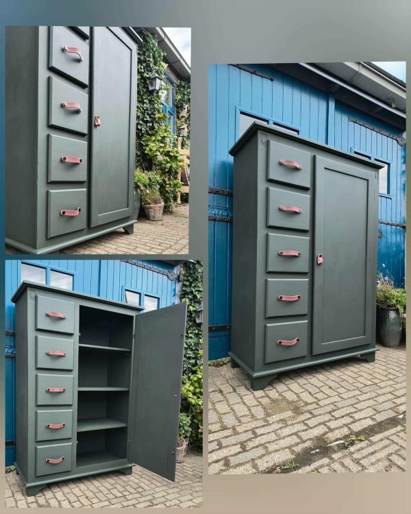 Meidenkast spekkast strak army groen Meidenkast spekkast strak army groen