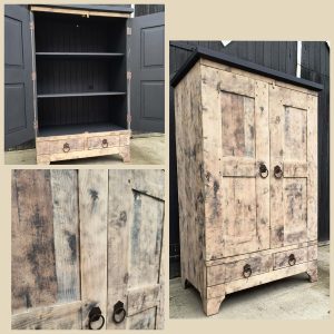 Teakwood kast gezandstraald met mat zwart