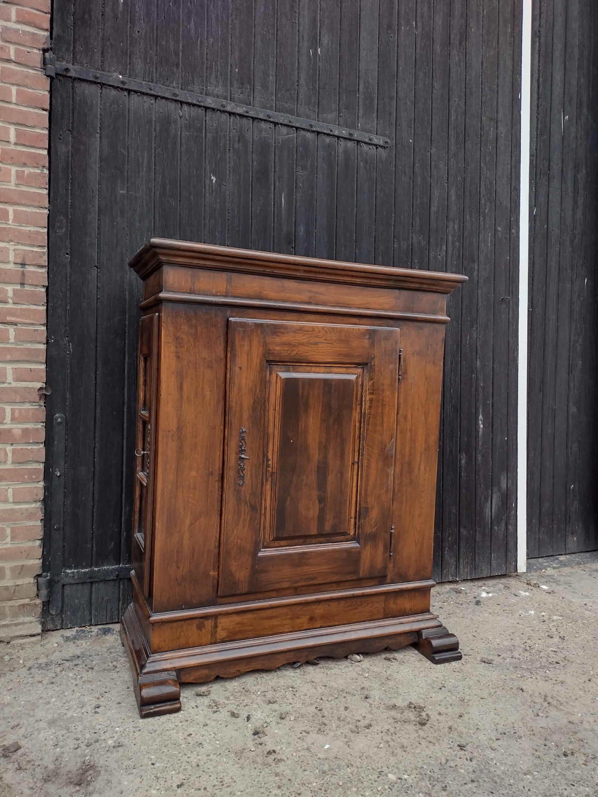Prachtige eikenhouten kast met vitrinedeur - Image 6