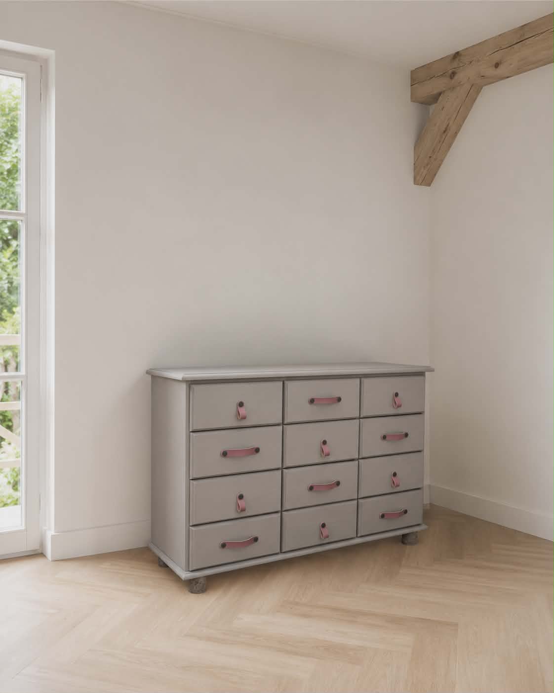 Apothekerskast taupe met boomstam poten.