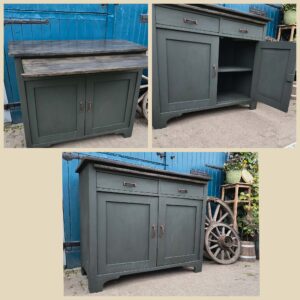 Kast army green met bovenblad black wash.