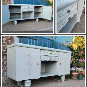 Brocant dressoir in kleur vintage blue