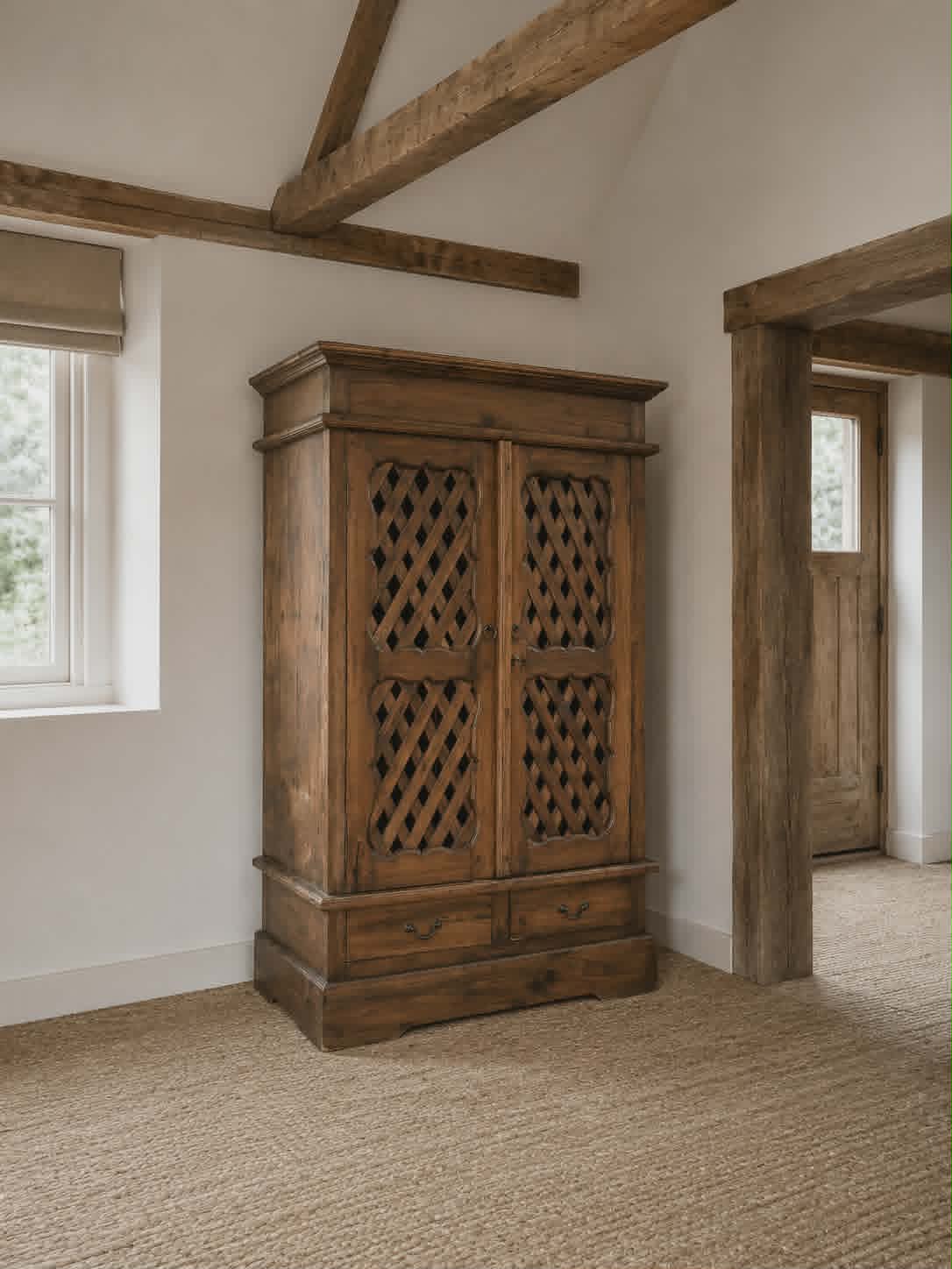 Gevlochten teakhouten kast met geheim vak