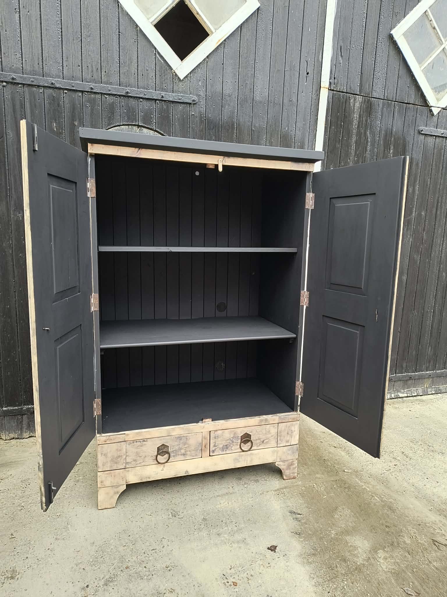 Stoere kast teak gezandstraald - Image 4